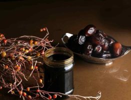 1747128946_شیره-خرما-ویستور (1)